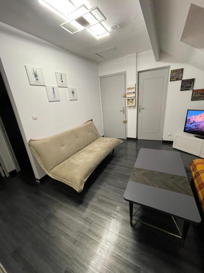 Charmant Logement Proche Disneyland Paris Parking Lagny Buitenkant foto