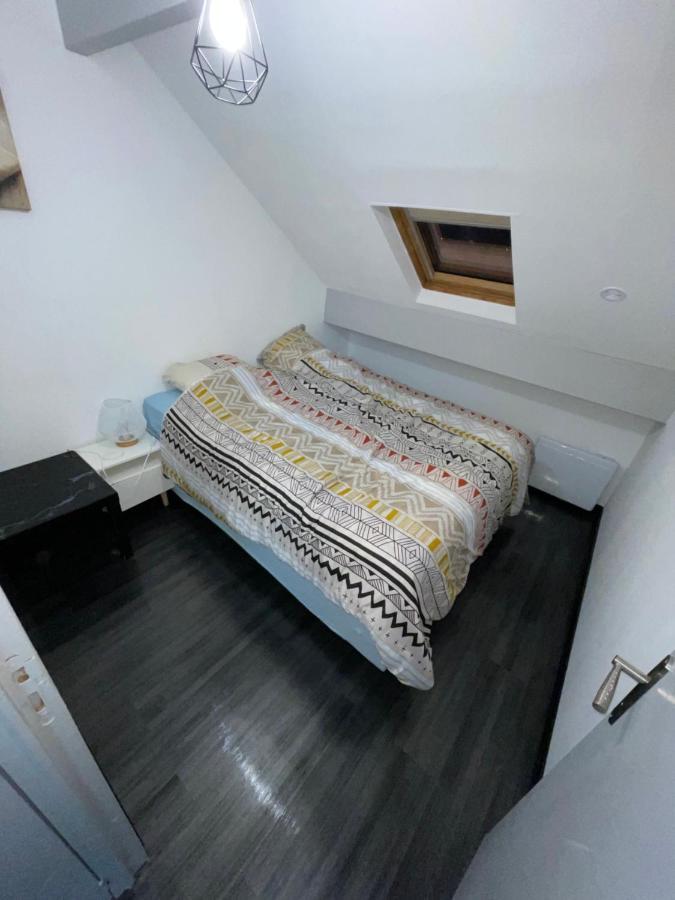 Charmant Logement Proche Disneyland Paris Parking Lagny Buitenkant foto