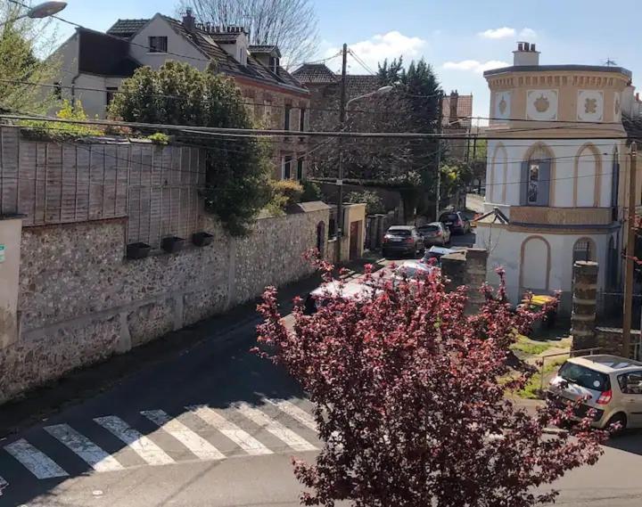Charmant Logement Proche Disneyland Paris Parking Lagny Buitenkant foto